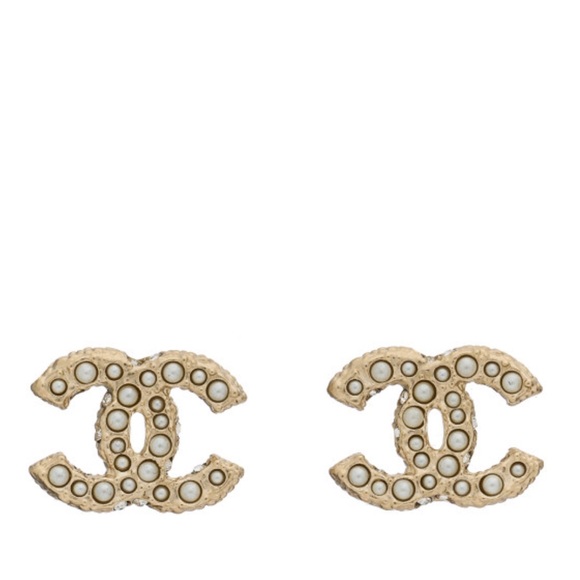 CHANEL Gold and Cream CC Earrings - Picture 1 of 3